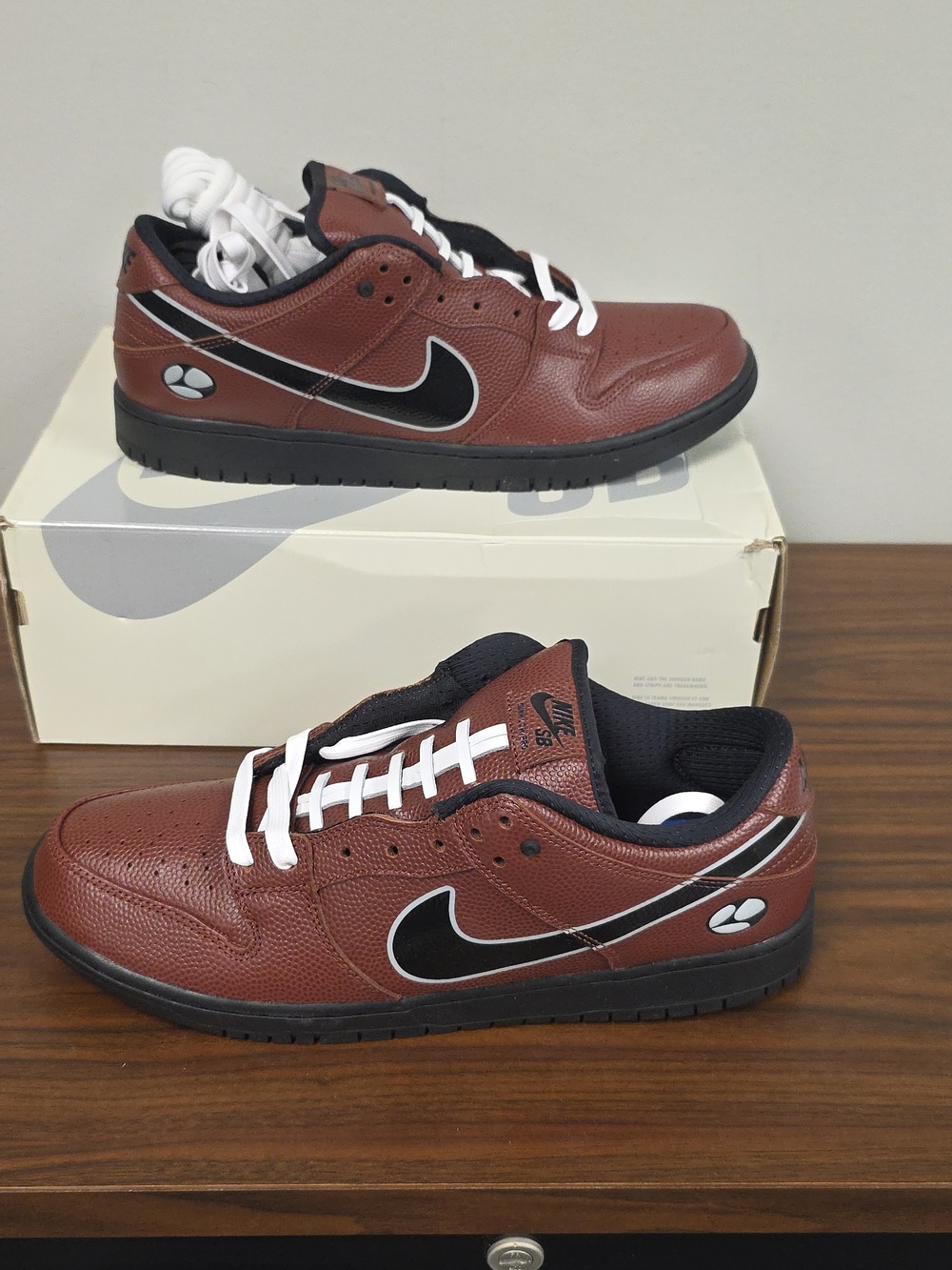 Nike SB Dunk Low Pro QS "Limosine"  Skateboards HJ4131-200 Men's Size 13 NEW